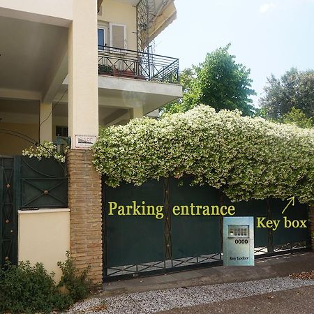 Independent Entrance Apt - 130M2 - Garden - Private Parking Apartamento Atenas Exterior foto
