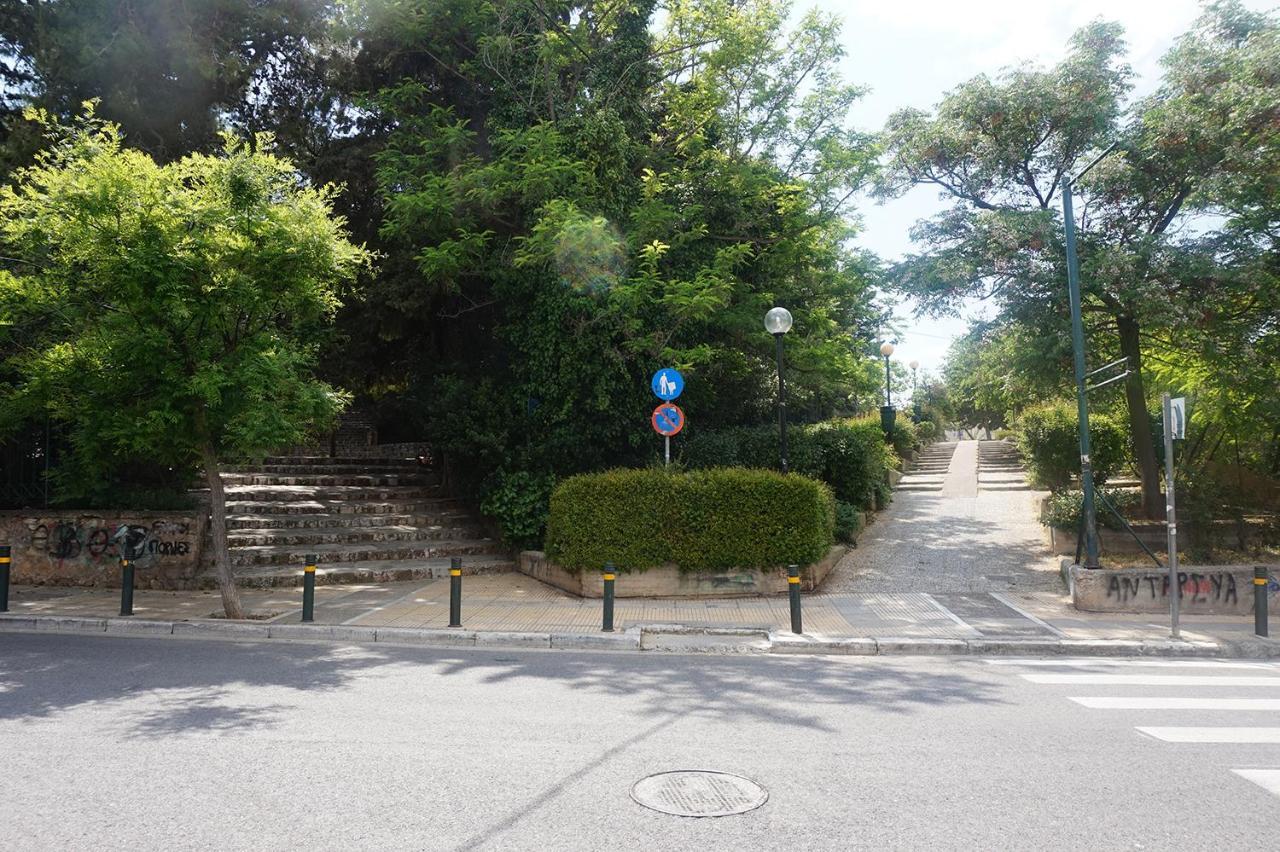Independent Entrance Apt - 130M2 - Garden - Private Parking Apartamento Atenas Exterior foto